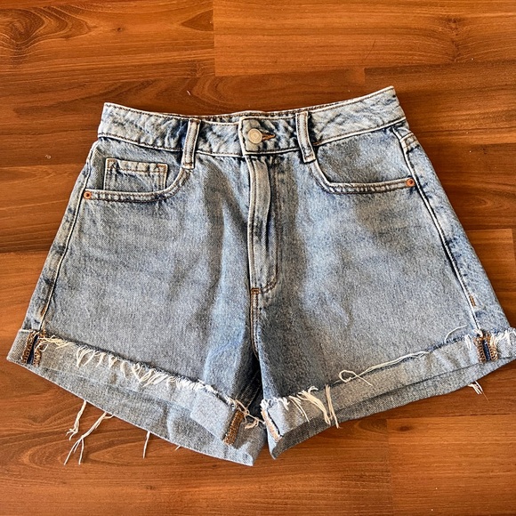 Dynamite Ella mom shorts cuffed - Picture 1 of 6